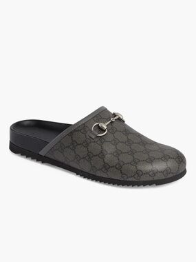 GUCCI  Men’s GG Supreme Mule with Horsebit